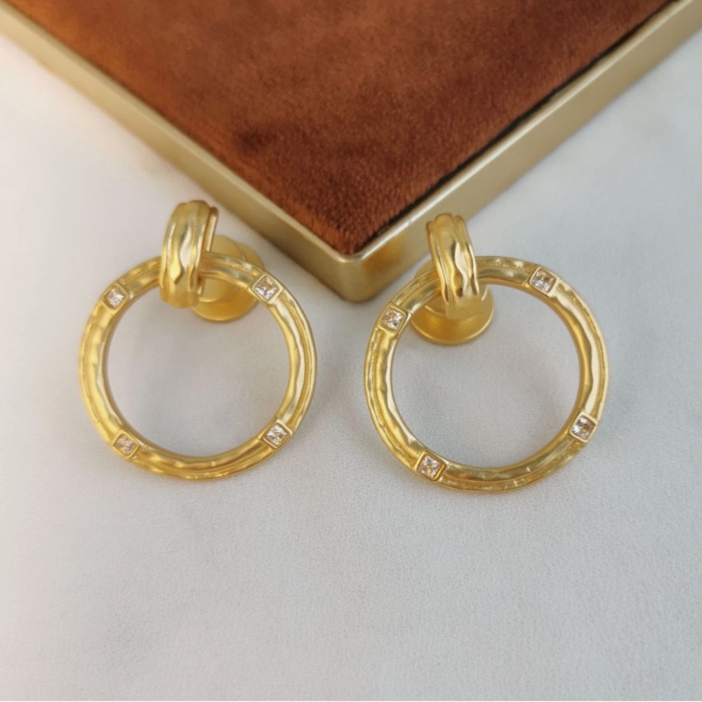 Julie Vos Gold Astor Doorknocker Hoop Earrings